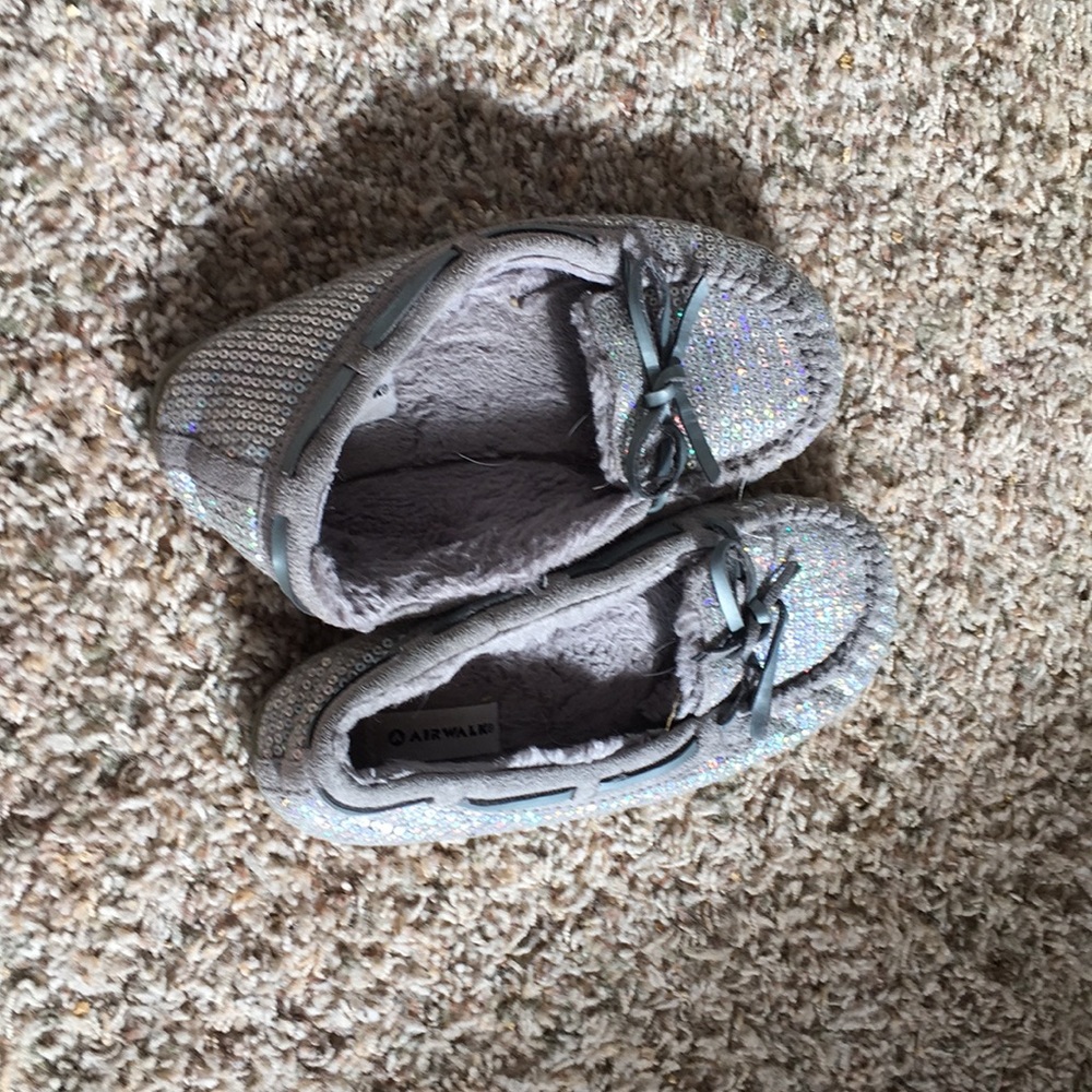 Air walk slippers